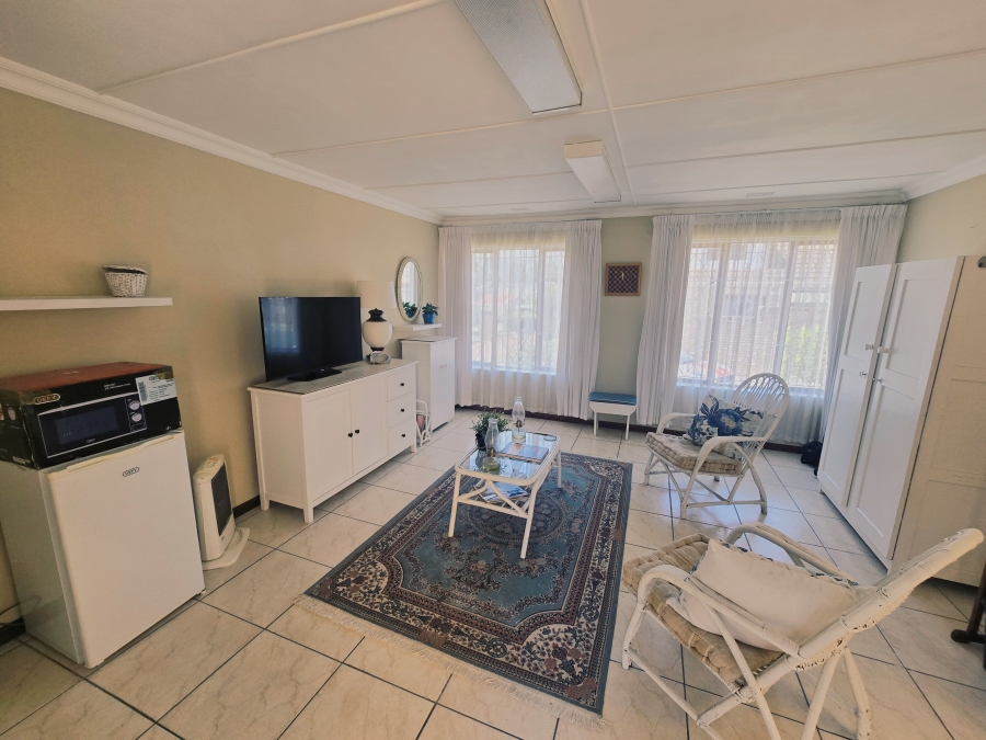 3 Bedroom Property for Sale in Dormehls Drift Western Cape